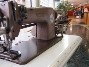 Máquinas de coser en el vestíbulo de USOA, Barakaldo.
